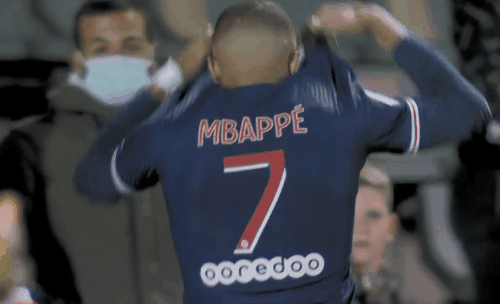 复盘米兰0-1被淘汰：射手隐身后场失准，没有魔笛红黑军团不会踢（米兰0-1出局复盘：锋线哑火、后防走样，缺少魔笛红黑军团无所适从）