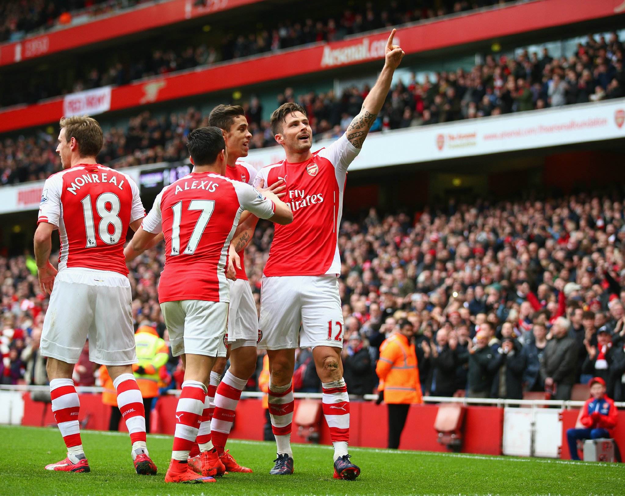 里贝里儿子赛义夫身穿阿尔及利亚球衣自拍，引起热议（里贝里之子赛义夫晒阿尔及利亚球衣自拍，引发热议）