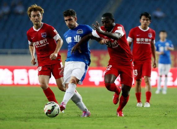 米体：家乡球队维亚雷焦深陷低迷，里皮对球员讲话鼓励他们（米体：维亚雷焦陷低谷，里皮向全队致辞鼓劲）