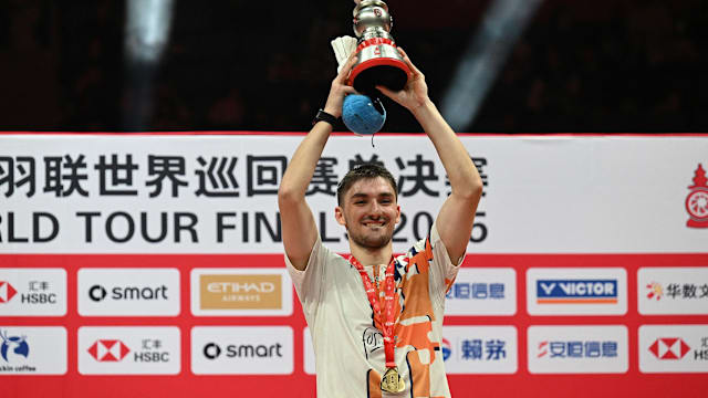 图片报：阿德耶米续约只接受加入解约条款，金额或达8000万欧（图片报：阿德耶米愿续约但需设定约8000万欧的解约条款）