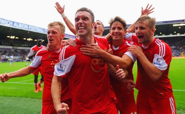 曼联为加纳乔标价6500万 只要钱到位也不是非卖品（曼联为加纳乔开出6500万标价，出价到位可出售）